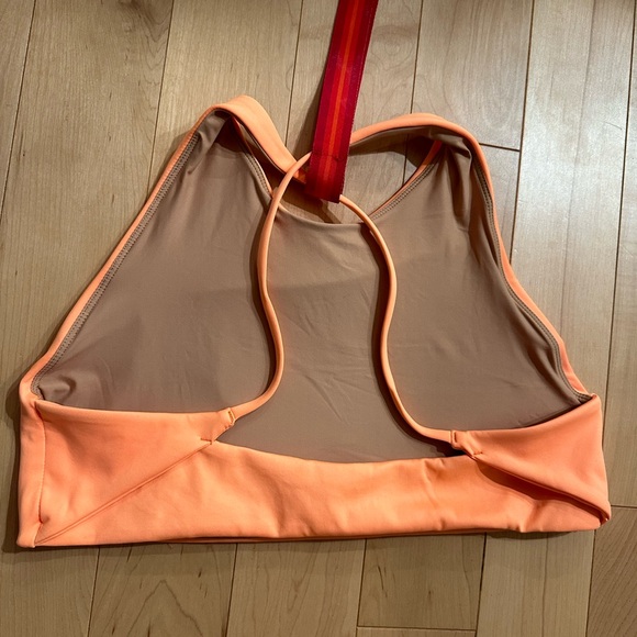 Left on Friday Hi Dive Halter Swim Top - Picture 6 of 7